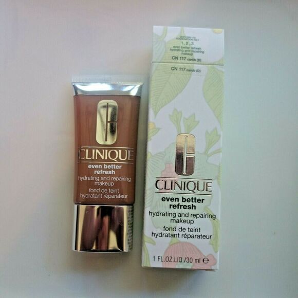 NEW Clinique Even Better Glow Reflecting Makeup Foundation WN 22 Ecru 1 oz - Picture 1 of 4